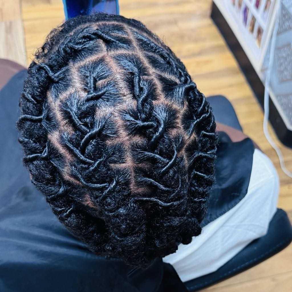Men's Crown Barrel Roll Twists